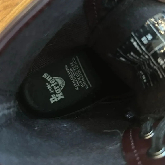 Dr Martens sz 5 burgundy vegan leather great pre owned condition lace up boots - Picture 9 of 10